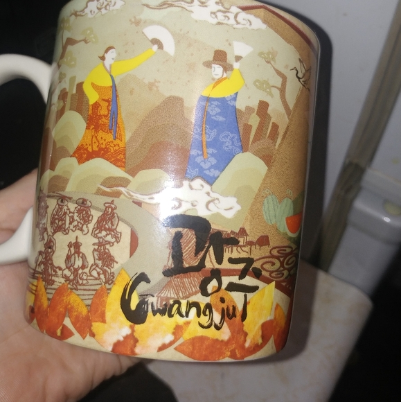 Starbucks Gwangju mug - Picture 1 of 2